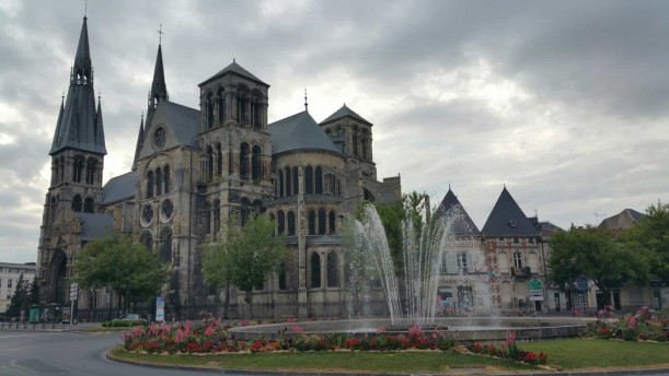 Crecy sur Serre to Chalons en Champagne